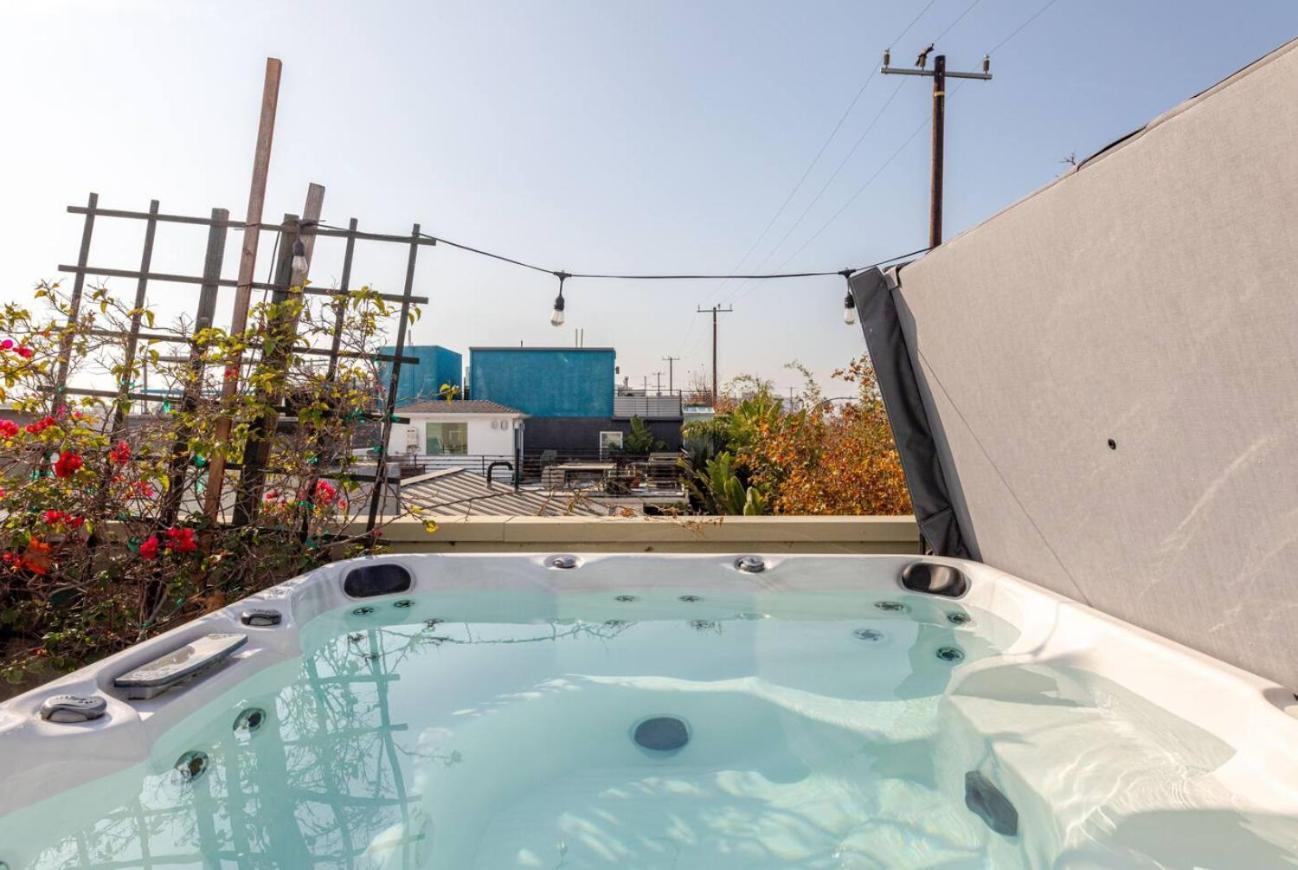 Modern 3bd 3ba House Near Venice Rooftop Deck With Hot Tub *