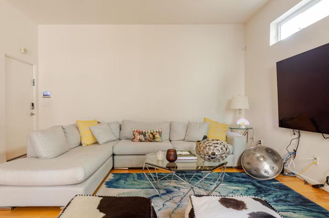 Holiday home Modern 3bd 3ba House Near Venice Rooftop Deck With Hot Tub Los Angeles
